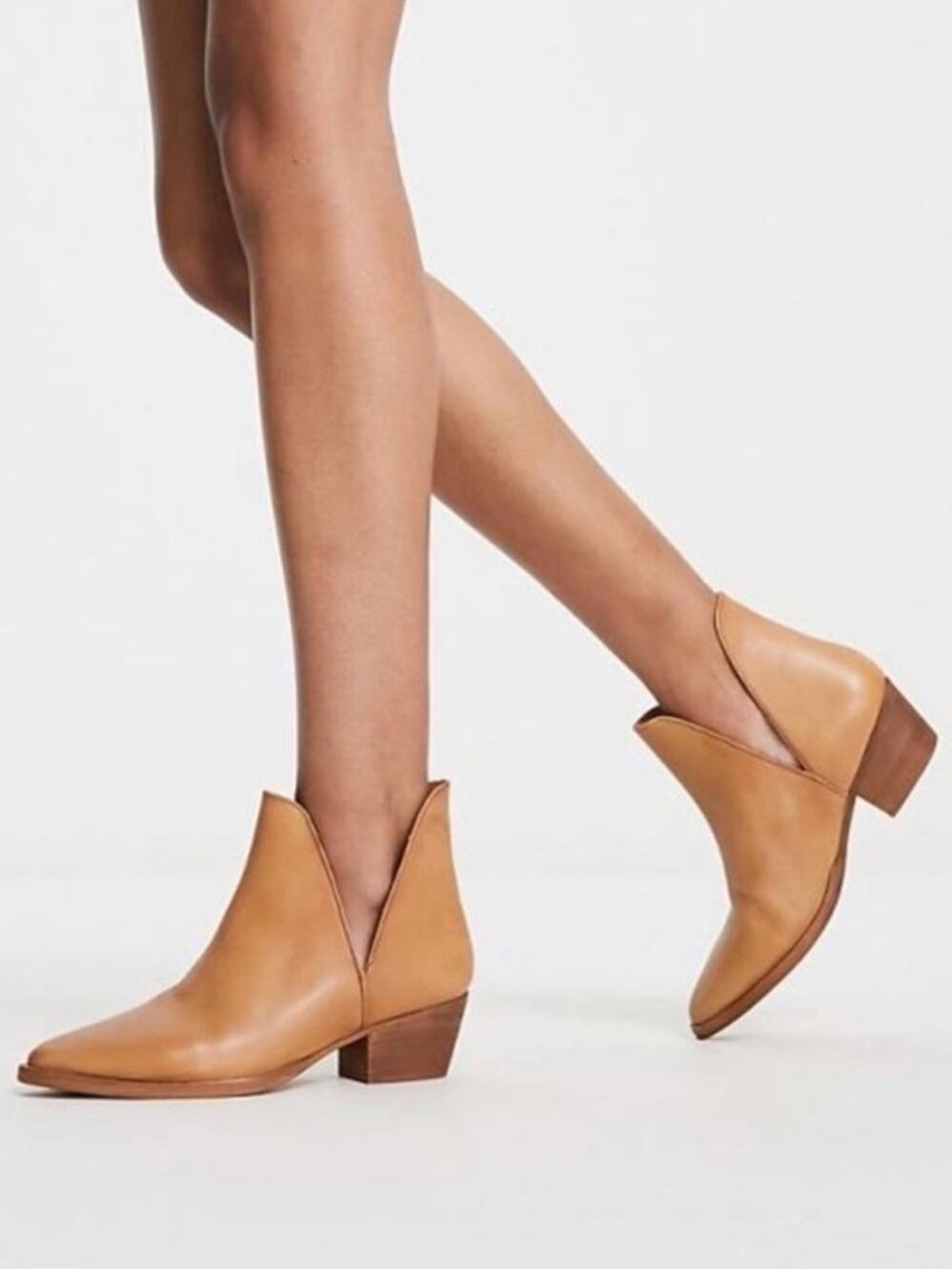 FREE PEOPLE Tan Charm Double V Leather Ankle Boho  Festival Boots Sz 38